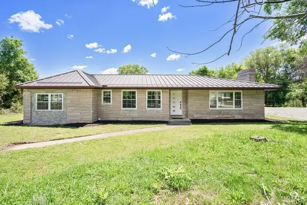 2372 S 200 EAST ***, Kokomo, IN 46902