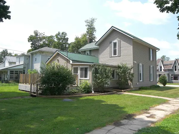 210 N Broadway ST, Mentone, IN 46539