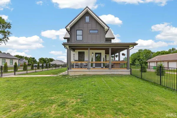 652 S Main ST, Whitestown, IN 46075