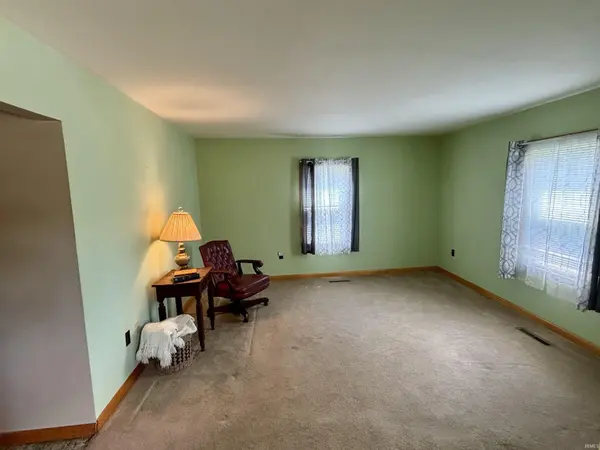 1210 S McKinley Ave AVE, Princeton, IN 47670