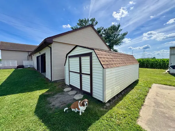 394 E 300 S RD, Princeton, IN 47670