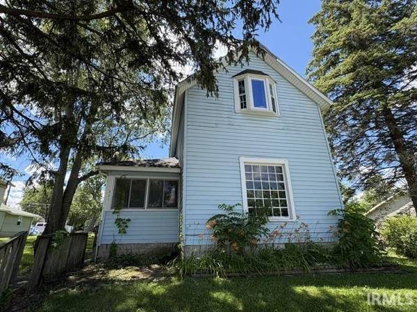321 W Jay ST, Dunkirk, IN 47336-1118