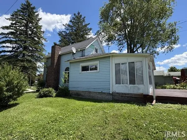 321 W Jay ST, Dunkirk, IN 47336-1118