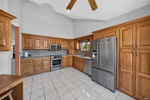 238 Pine Crest DR, Bremen, IN 46506