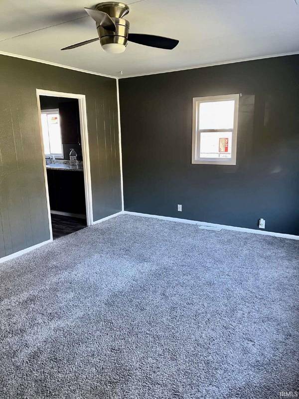 261 N Kenmore ST, South Bend, IN 46619-1821