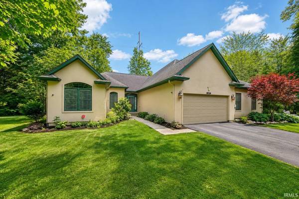 1527 Cedar Springs CT, Mishawaka, IN 46545-4053