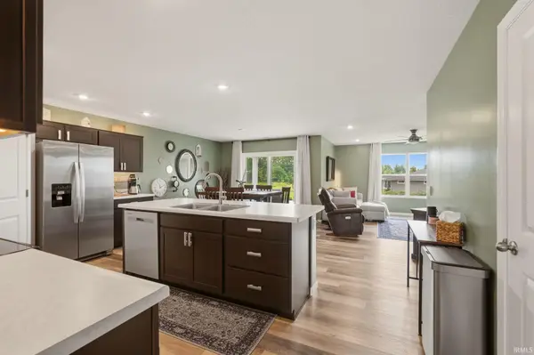 7902 Cordovan CV, Fort Wayne, IN 46835