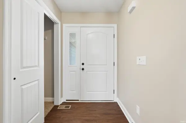 13007 Jade CV, Fort Wayne, IN 46845