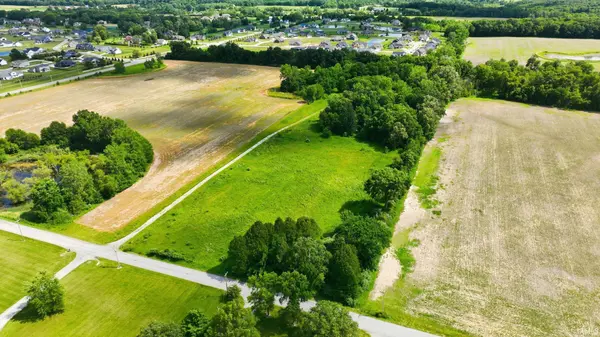 5002 N County Line RD, Auburn, IN 46706-9303