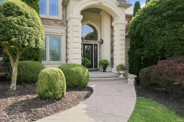 61960 Amber Meadows CT, Goshen, IN 46528
