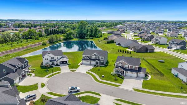 929 Meravi CV, Fort Wayne, IN 46818-0118