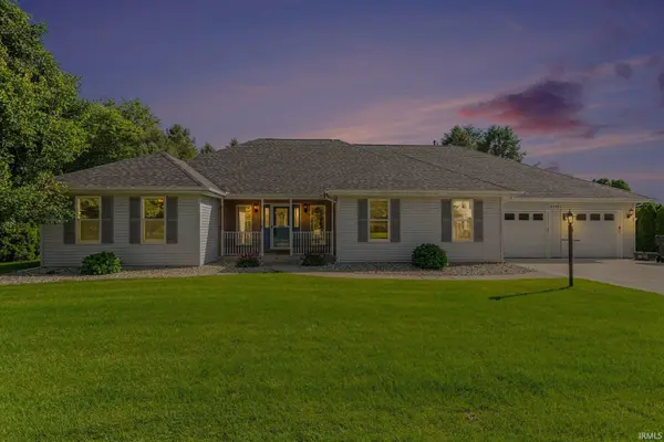 32794 Nature View DR, New Carlisle, IN 46552-9692