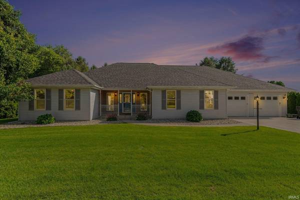 32794 Nature View DR, New Carlisle, IN 46552-9692