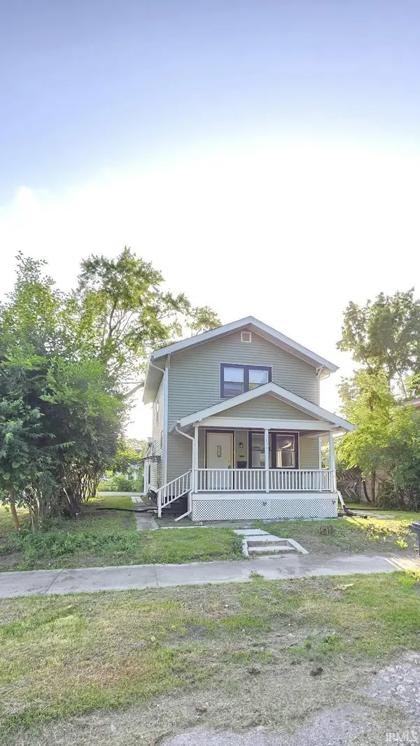 2820 Radcliffe DR, Fort Wayne, IN 46806-3948