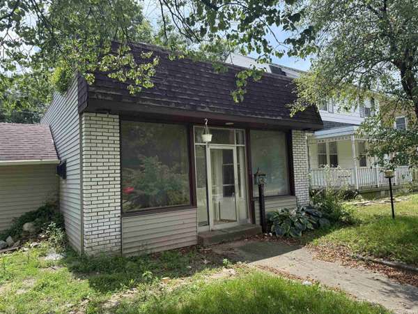 734 E Ewing AVE, South Bend, IN 46613