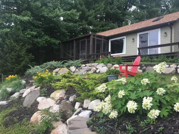 8888 E Nordman DR, Syracuse, IN 46567-8354