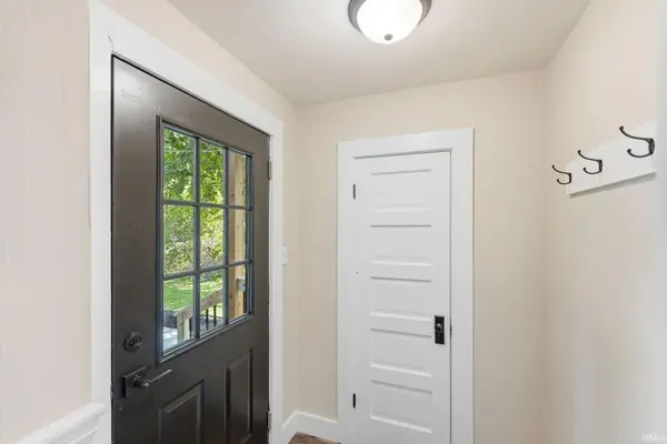 3315 Middle ST, Fort Wayne, IN 46802-5002