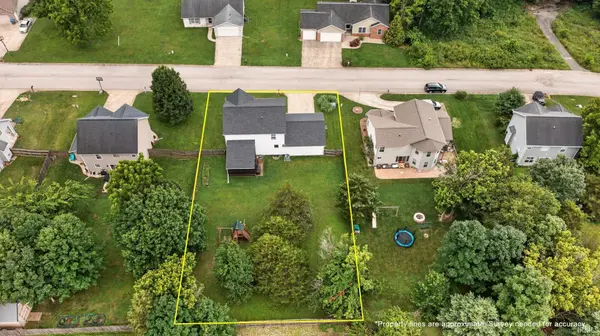 1201 E Zinnia DR, Bloomington, IN 47401