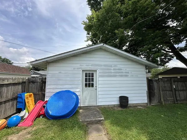 226 N East ST, Spencer, IN 47460