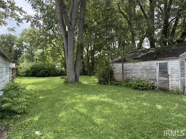616 Ellenhurst DR, Anderson, IN 46012