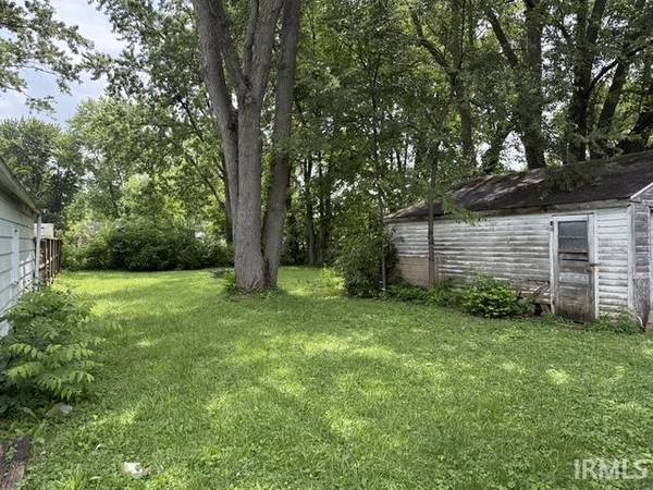 616 Ellenhurst DR, Anderson, IN 46012