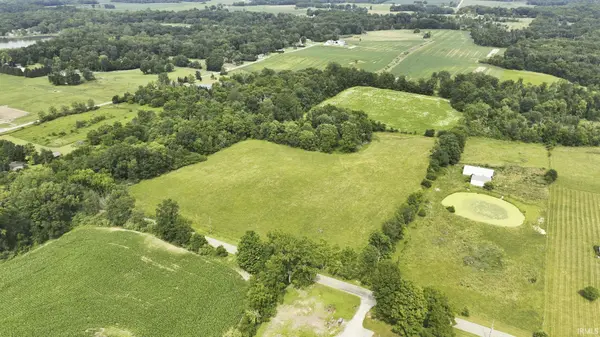 **** N 900 E RD, Pierceton, IN 46562
