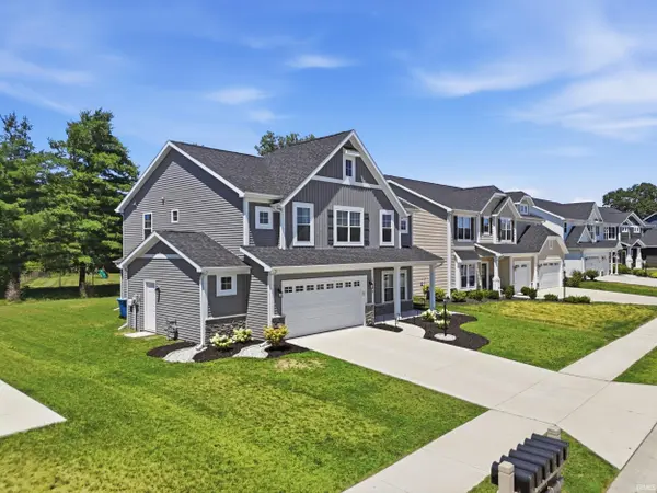 1126 Mosaic ST, Huntertown, IN 46748-0239