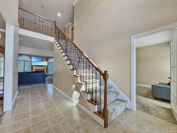 2616 Thornhill DR, Evansville, IN 47725