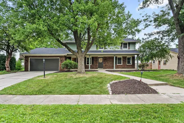 3526 Maxim DR, Fort Wayne, IN 46815-6131
