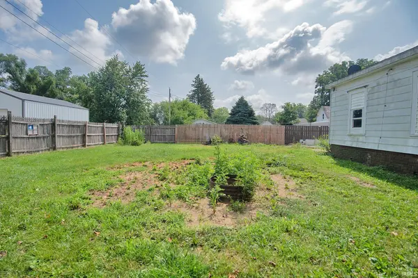 109 E Depot ST, Hudson, IN 46747