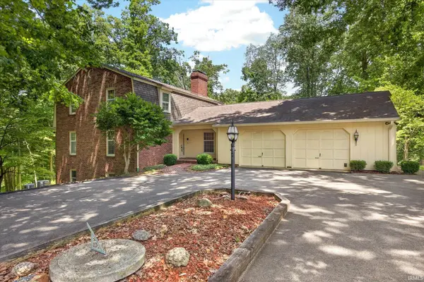 3200 N Browncliff LN, Bloomington, IN 47408