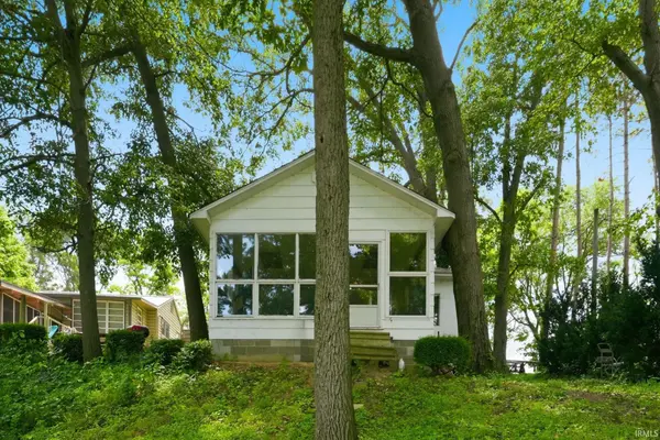 4910 E Shore Park RD, Leesburg, IN 46538