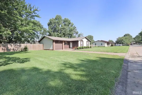 2899 Terri LN, Newburgh, IN 47630