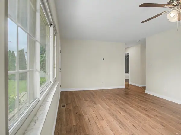 7013 Briar Ridge RD, Wadesville, IN 47638