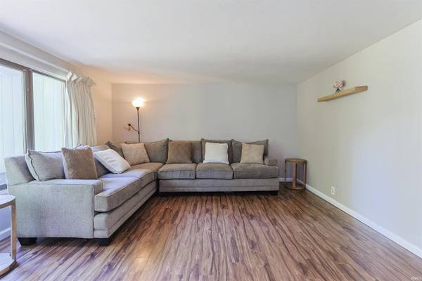 17305 Fergus DR, South Bend, IN 46635-1213