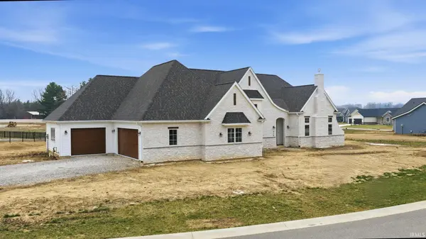 470 E Basalt DR, Huntertown, IN 46748
