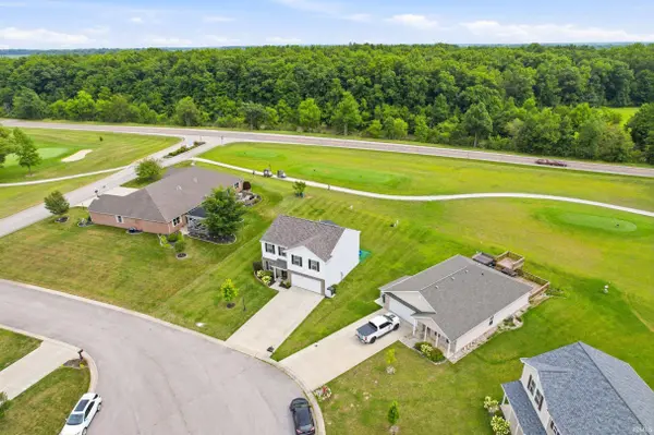 1200 E Pittenger CT, Albany, IN 47320-8974