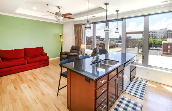 101 SE Third ST #3B, Evansville, IN 47708