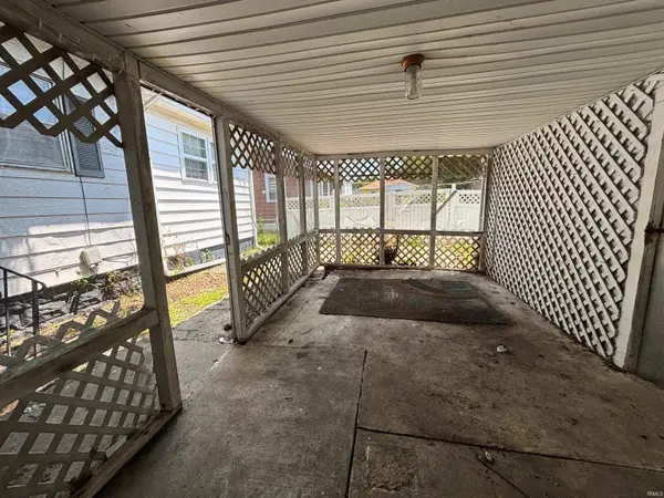 1001 E 5th ST, Muncie, IN 47302