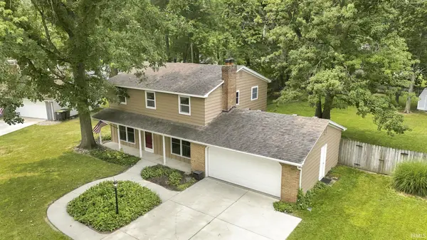 2015 Forest Valley DR, Fort Wayne, IN 46815