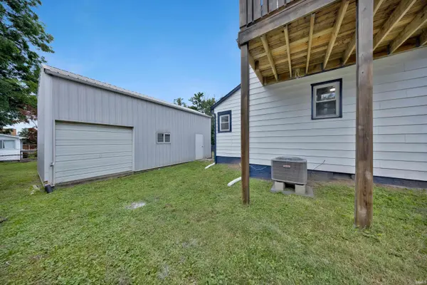 511 SW 1st ST, Washington, IN 47501