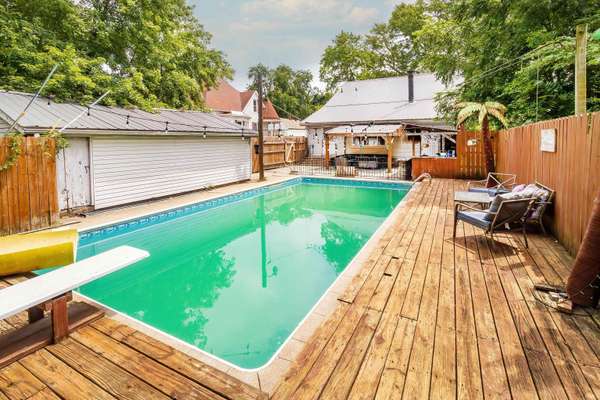 914 N Third ST, Boonville, IN 47601