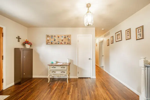 241 Pleasantview DR, New Castle, IN 47362-1344