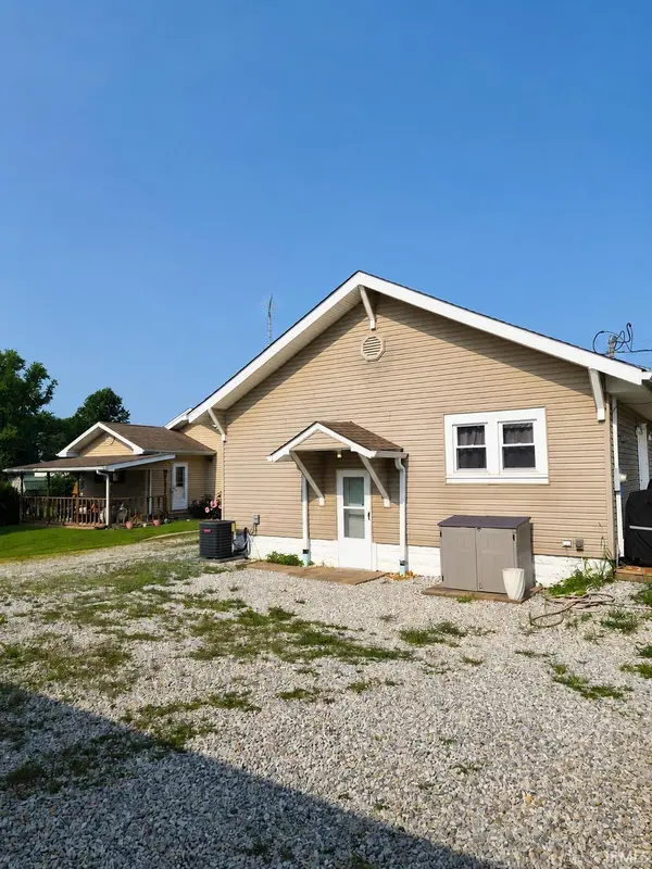 3915 Washington AVE, Bedford, IN 47421