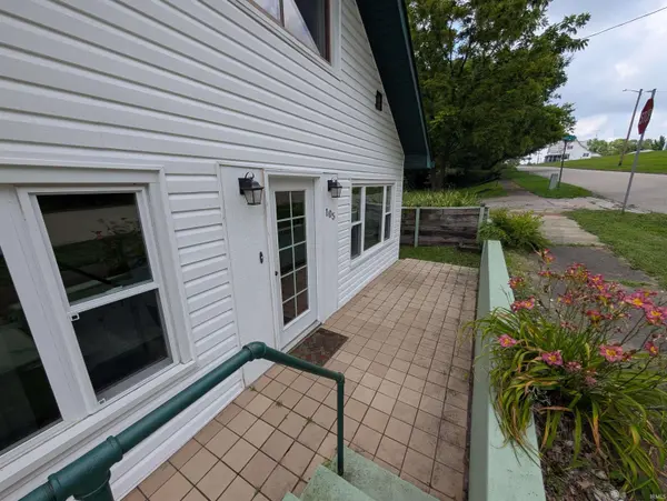 105 W College ST, Sandborn, IN 47578