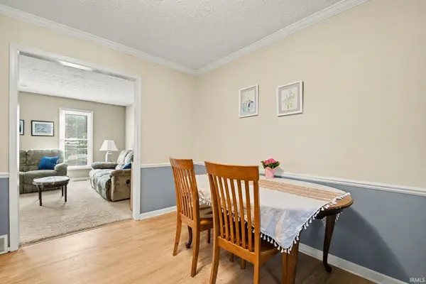 2717 Belknap LN, Mishawaka, IN 46544-6778