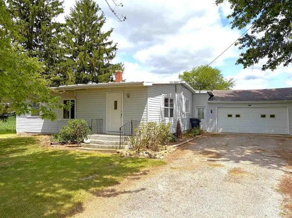 1424 E Greenville PIKE, Winchester, IN 47394