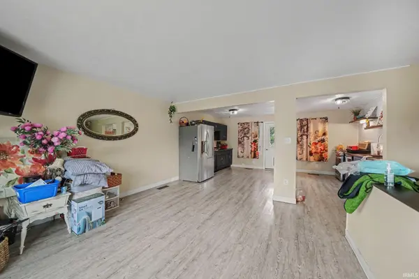 3121 Peddlers Village RD, Goshen, IN 46526