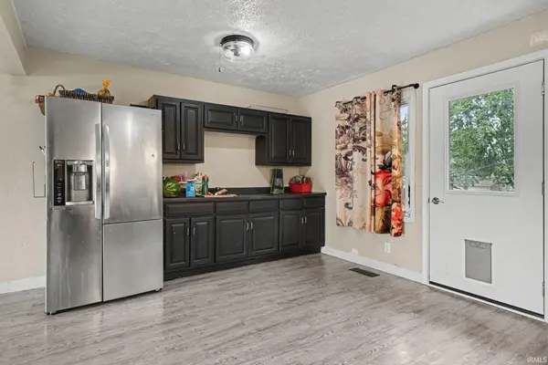 3121 Peddlers Village RD, Goshen, IN 46526