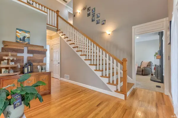 7555 Youngs CT, Newburgh, IN 47630-8303